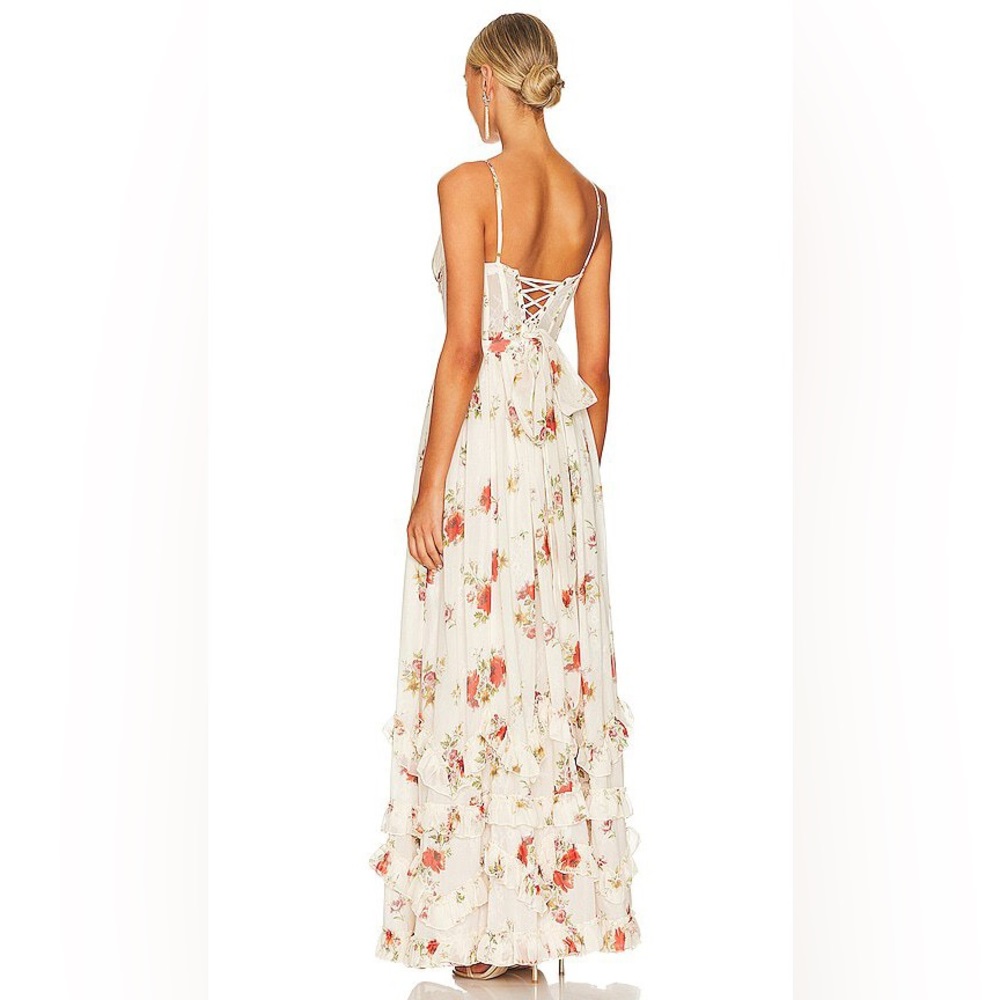 The Carmen Dress in Dainty Floral 00 - Picture 5 of 6